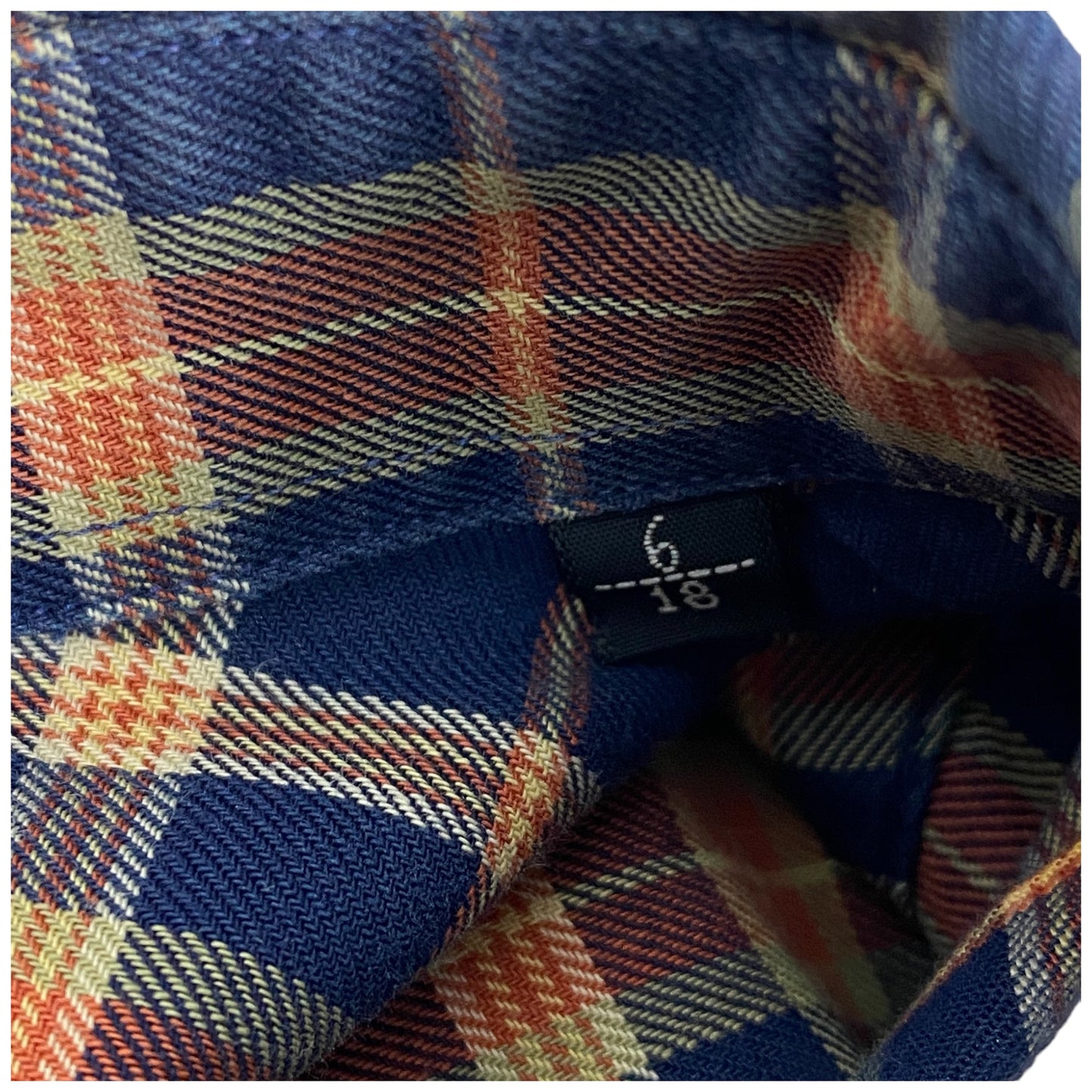 Camisa Burberry (L)