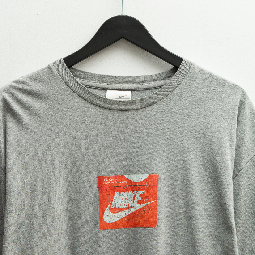 Camiseta Nike 00s box (XL)