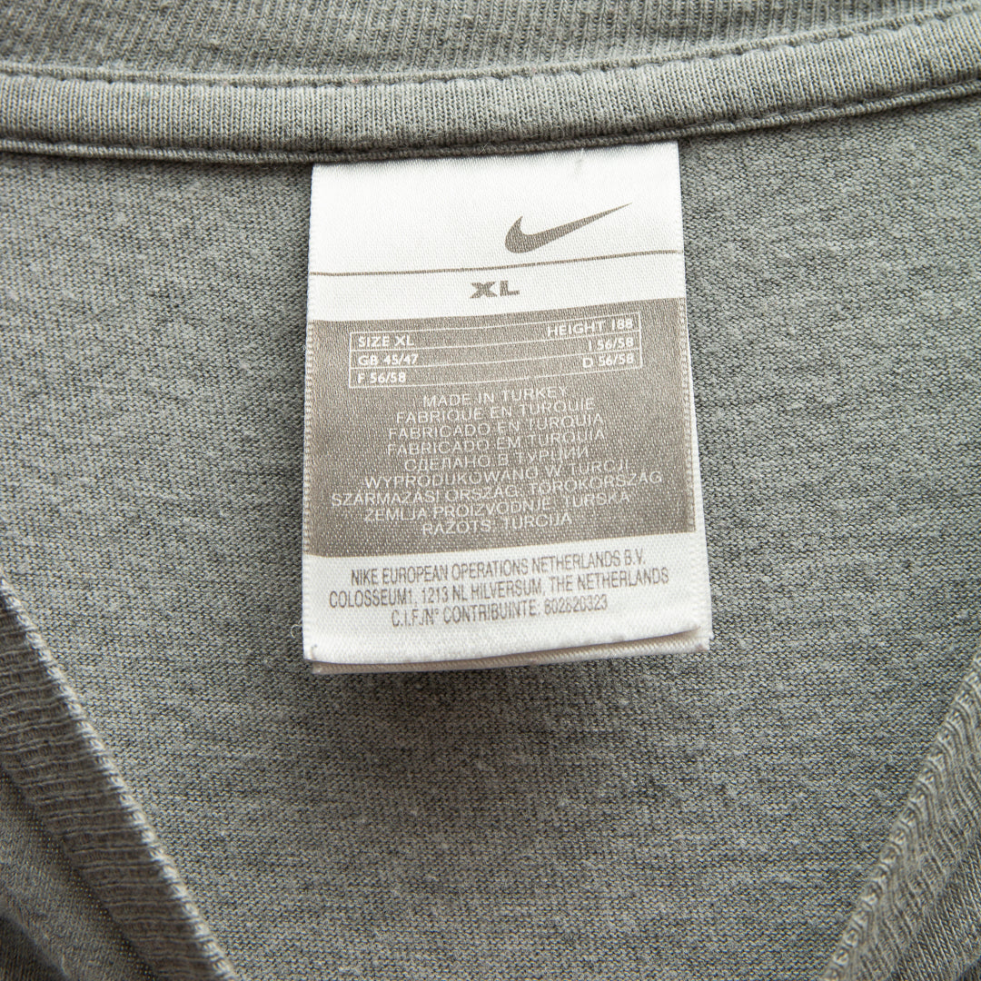 Camiseta Nike 00s box (XL)