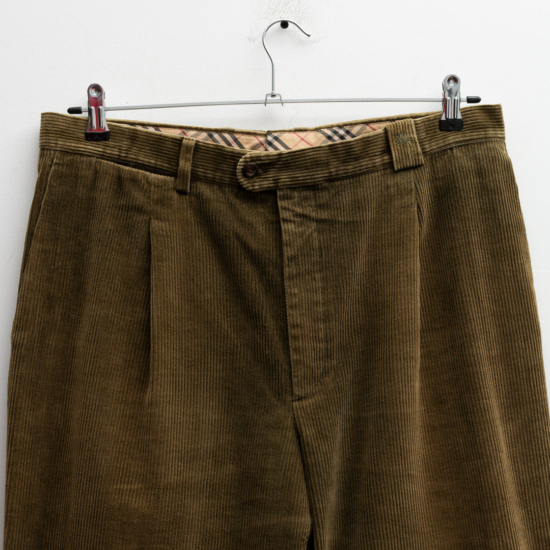 Pantalon Burberry pana (52-XL+)